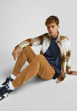 Jack & Jones Gordon Weich - Pantaloni Sportivi - Rubber -Jack & Jones 0488d55158e04c549eb36c2be2f5644a