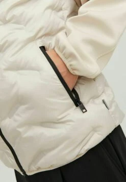 Jack & Jones Giacca InvernaleMoonbeam Uomo Giacche JA222T1PR-A11 -Jack & Jones 0b269e02e8c947ce889ca6edd7c5b4ae