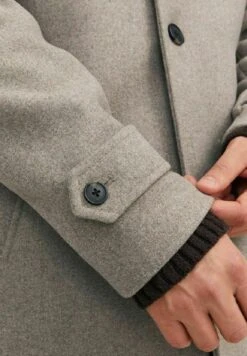 JACK&JONES Premium Blamelton SnCappotto CortoGreige Uomo Cappotti JAM22T04V-O14 13 JACK&JONES Premium Blamelton SnCappotto CortoGreige Uomo Cappotti JAM22T04V-O14 -Jack & Jones 191cb3d337d64e859ee0218ec7581322