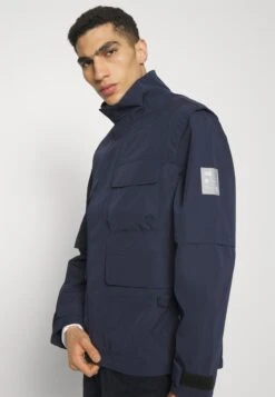 Jack & Jones Jcotwill Field JacketGiacca LeggeraNavy Uomo Giacche JA222T1OF-H11 -Jack & Jones 204c160b5435422695c9548beb66f7ee