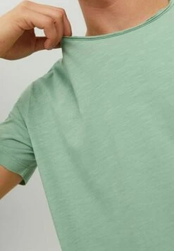 Jack & Jones Jjebasher Tee O NeckT-Shirt BasicGranite Green Uomo T-shirt E Polo JA222O3SE-M13 -Jack & Jones 22f93803dd3e4059866bc9d2ece6e9cb
