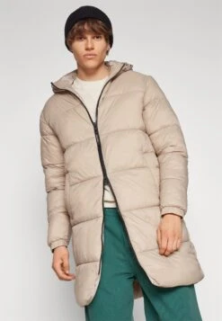 Jack & Jones Jjtoby Long PufferCappotto InvernaleCrockery Uomo Cappotti JA222T1M6-B11 -Jack & Jones 2b467bf845bb41cdbf1a7485e26763b3