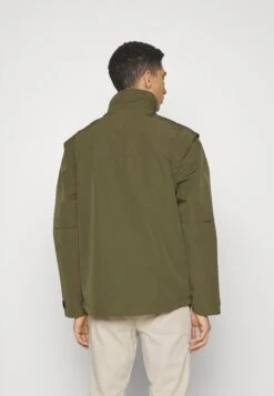Jack & Jones Jcotwill Field JacketGiacca LeggeraOlive Night Uomo Giacche JA222T1OF-N11 -Jack & Jones 397326df542344dbb6b21d7991acaf6a