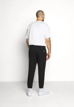 Jack & Jones Jjigordon Jjshark PantPantaloni SportiviBlack Uomo Pantaloni Sportivi E Joggers JA222E0O6-Q11 -Jack & Jones 424dc72acc8c49f28359580bce102bd2