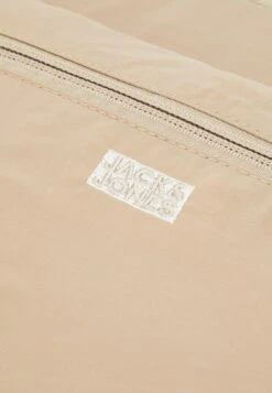 Jack & Jones Jacpreston Crinkle Laptop Sleeve UnisexBorsa Porta PcCrockery Uomo Borse JA254F00C-B11 -Jack & Jones 4a8f10dbe6214b0492e38926baec5eed