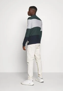 Jack & Jones MaglioneTrekking Green Uomo Maglieria JA222Q0UH-M11 10 Jack & Jones MaglioneTrekking Green Uomo Maglieria JA222Q0UH-M11 -Jack & Jones 4f0fc545d3a443bda160c18ff945422d