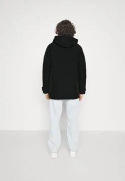 Jack & Jones Jjetiko ParkaCappotto InvernaleBlack Uomo Cappotti JA222T10X-Q11 -Jack & Jones 52b87cbce648473ca3c1e46c91f62084