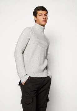 Jack & Jones Jjpower Roll NeckMaglioneLight Grey/White Uomo Maglieria JA222Q14R-C11 11 Jack & Jones Jjpower Roll NeckMaglioneLight Grey/White Uomo Maglieria JA222Q14R-C11 -Jack & Jones 5391d336d1394984bc6a25000b2c971e