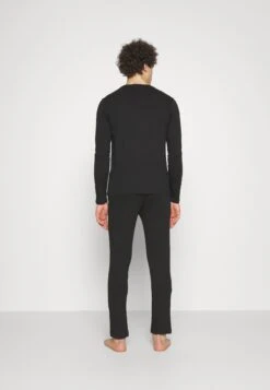 Jack & Jones Jacjaxon Tee And Pants SetPigiamaBlack Uomo Per La Notte JA282M02H-Q11 10 Jack & Jones Jacjaxon Tee And Pants SetPigiamaBlack Uomo Per La Notte JA282M02H-Q11 -Jack & Jones 5d64d81931cb49d8881a85f7320d8326