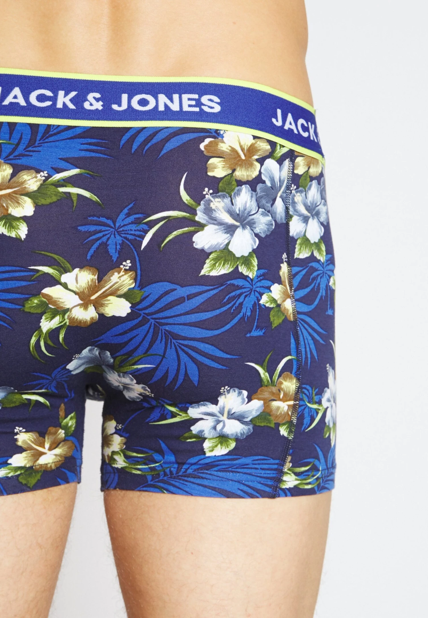 Jack & Jones Jacflower Trunks 3 PackCulotteBlack/Bardaboes Cherry/Maritime Blue Uomo Intimo JA282O06P-G11 6 Jack & Jones Jacflower Trunks 3 PackCulotteBlack/Bardaboes Cherry/Maritime Blue Uomo Intimo JA282O06P-G11 - immagine 4