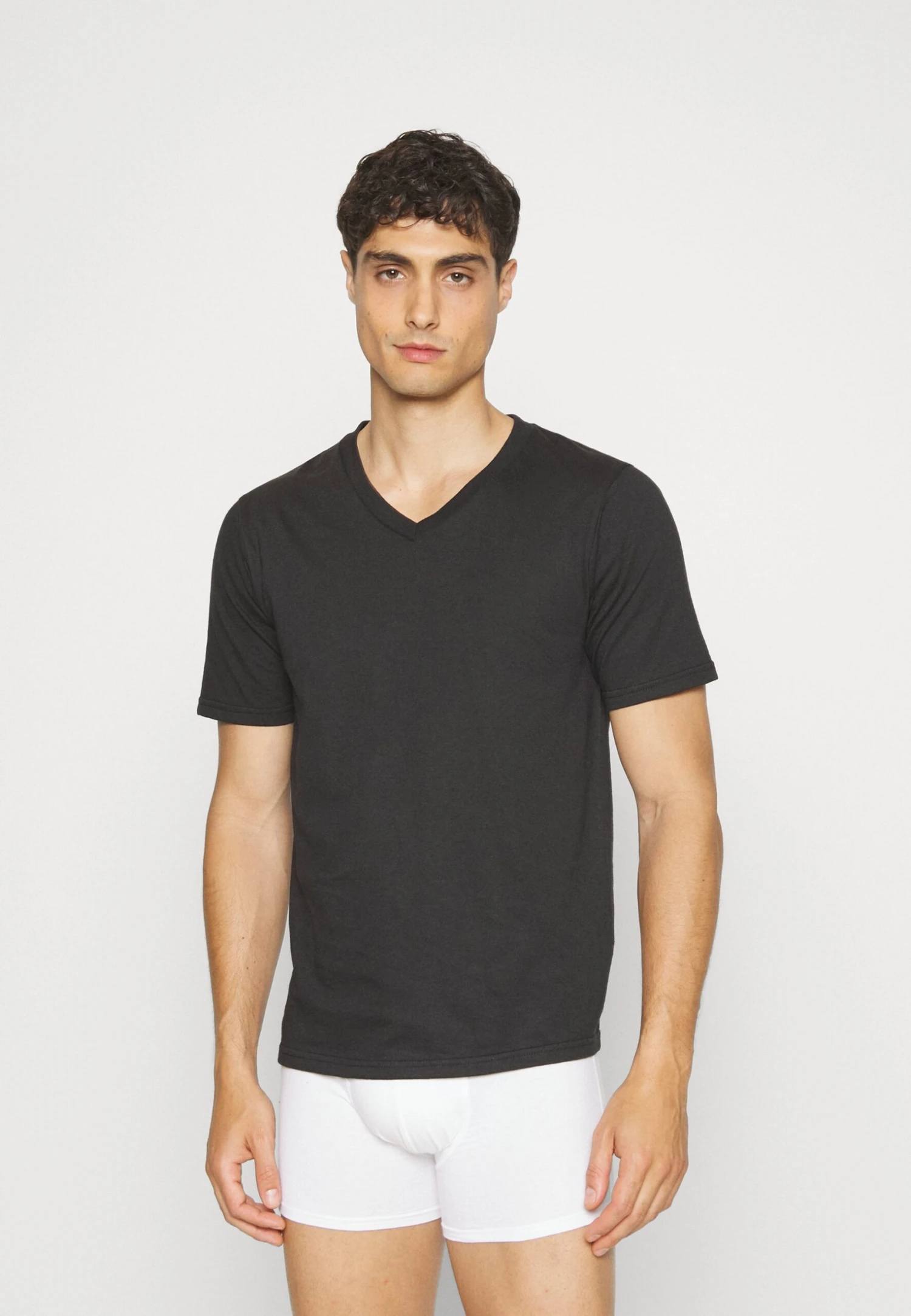 Jack & Jones Jacunder Tee V-Neck 3 PackMaglietta IntimaBlack Uomo Intimo JA282Q008-Q11 4 Jack & Jones Jacunder Tee V-Neck 3 PackMaglietta IntimaBlack Uomo Intimo JA282Q008-Q11 - immagine 2