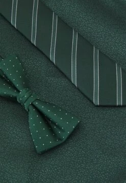 Jack & Jones Jacnecktie Gift Box SetFazzoletti Da TaschinoDark Green Uomo Completi E Cravatte JA252R00S-M11 -Jack & Jones 7a48583df7624fb98bad32bddfb866d8