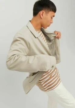 JACK&JONES Premium Giacca Da Mezza StagioneWhite Pepper Uomo Giacche JAM22T09I-B11 -Jack & Jones 7cec89c2f85d4c6685c78097abe69171