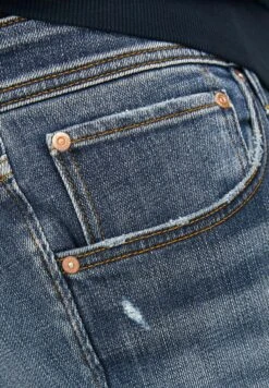 Jack & Jones Jeans A SigarettaBlue Denim Uomo Jeans JA222G2A8-K11 -Jack & Jones 7e8d4bd412204357873017842bacf565