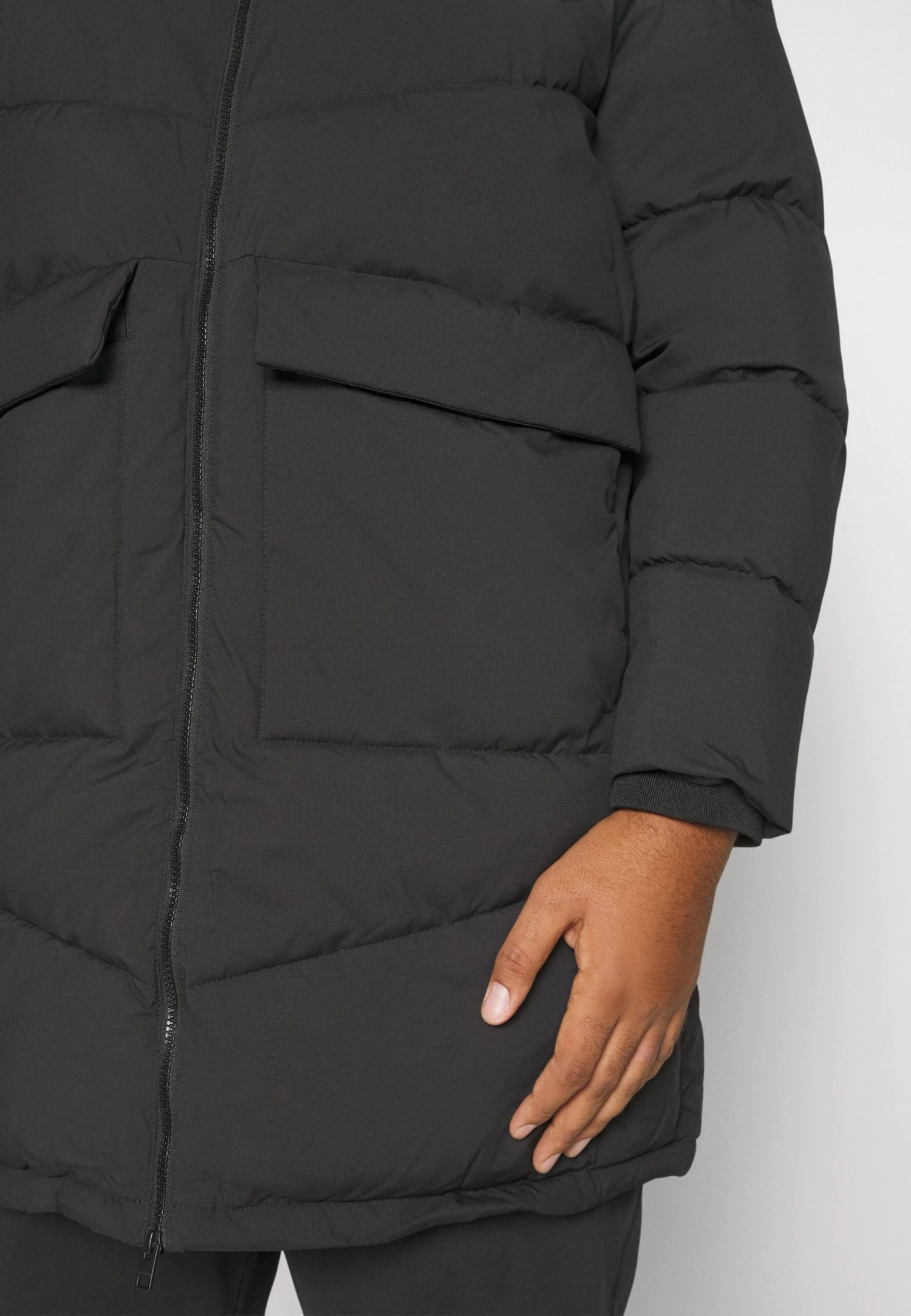 Jack & Jones Jorvesterbro Long Puffer Sn PlsGiacca InvernaleBlack Uomo Giacche JA222T1OH-Q11 8 Jack & Jones Jorvesterbro Long Puffer Sn PlsGiacca InvernaleBlack Uomo Giacche JA222T1OH-Q11 - immagine 6