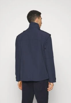 Jack & Jones Jcotwill Field JacketGiacca LeggeraNavy Uomo Giacche JA222T1OF-H11 -Jack & Jones 80a5d7feb4504b8d924e40110a6f4856