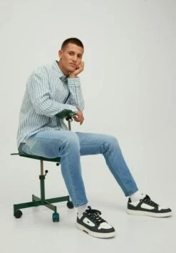 Jack & Jones Glenn IconJeans Slim FitBlue Denim Uomo Jeans JA222G22E-K11 -Jack & Jones 8d4e2c3e2c3b4d379b15a482ae4a9a5f