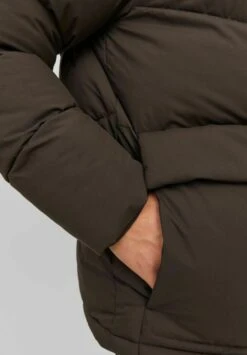 Jack & Jones Jorvesterbro Puffer SnGiacca InvernaleChocolate Brown Uomo Giacche JA222T1NK-O11 13 Jack & Jones Jorvesterbro Puffer SnGiacca InvernaleChocolate Brown Uomo Giacche JA222T1NK-O11 -Jack & Jones 8e2056341b164ce595cb9082807acee1