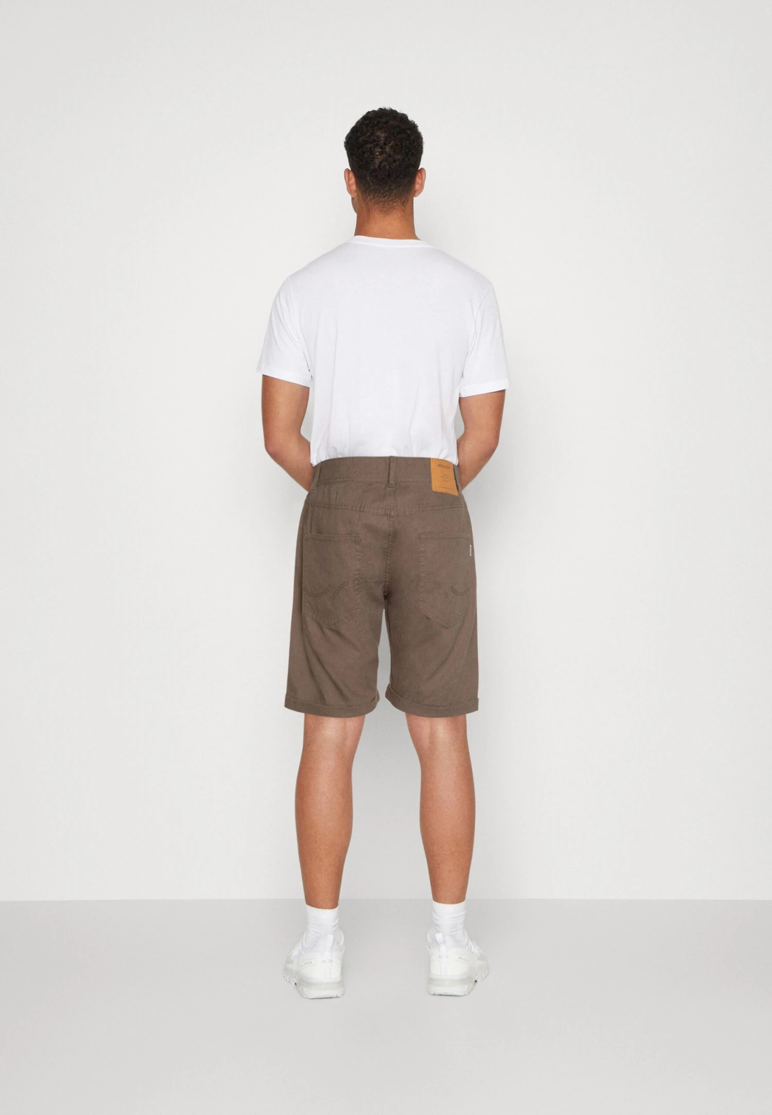 Jack & Jones Jpstrick JjoriginalShortsBrown Uomo Bermuda JA222F182-O11 5 Jack & Jones Jpstrick JjoriginalShortsBrown Uomo Bermuda JA222F182-O11 - immagine 3