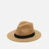 Jack & Jones Jacmedo Fedora HatCappelloCamel/Tan Uomo Cappellie Berretti JA252Q00V-B11 -Jack & Jones 970975b04e0a465cbc8db35e92795682