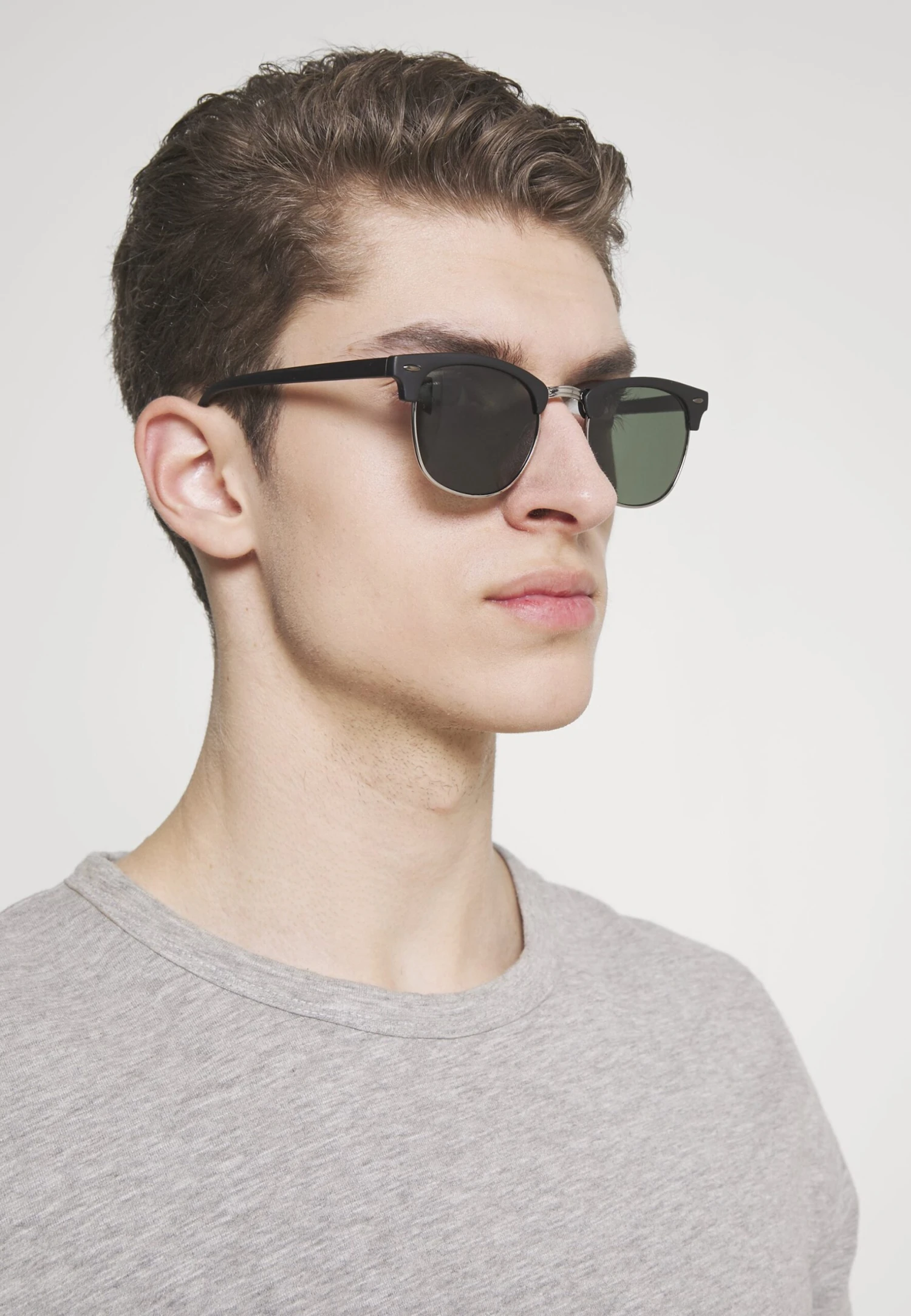 Jack & Jones Jacmaverick SunglassesOcchiali Da SoleBlack Uomo Occhiali Da Sole JA252K01K-Q12 4 Jack & Jones Jacmaverick SunglassesOcchiali Da SoleBlack Uomo Occhiali Da Sole JA252K01K-Q12 - immagine 2