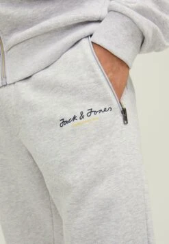 Jack & Jones Gorden Berg LangePantaloni SportiviLight Grey Melange Uomo Pantaloni Sportivi E Joggers JA222E16K-C11 -Jack & Jones a4329637212d4198aa5d71198e32a0c1