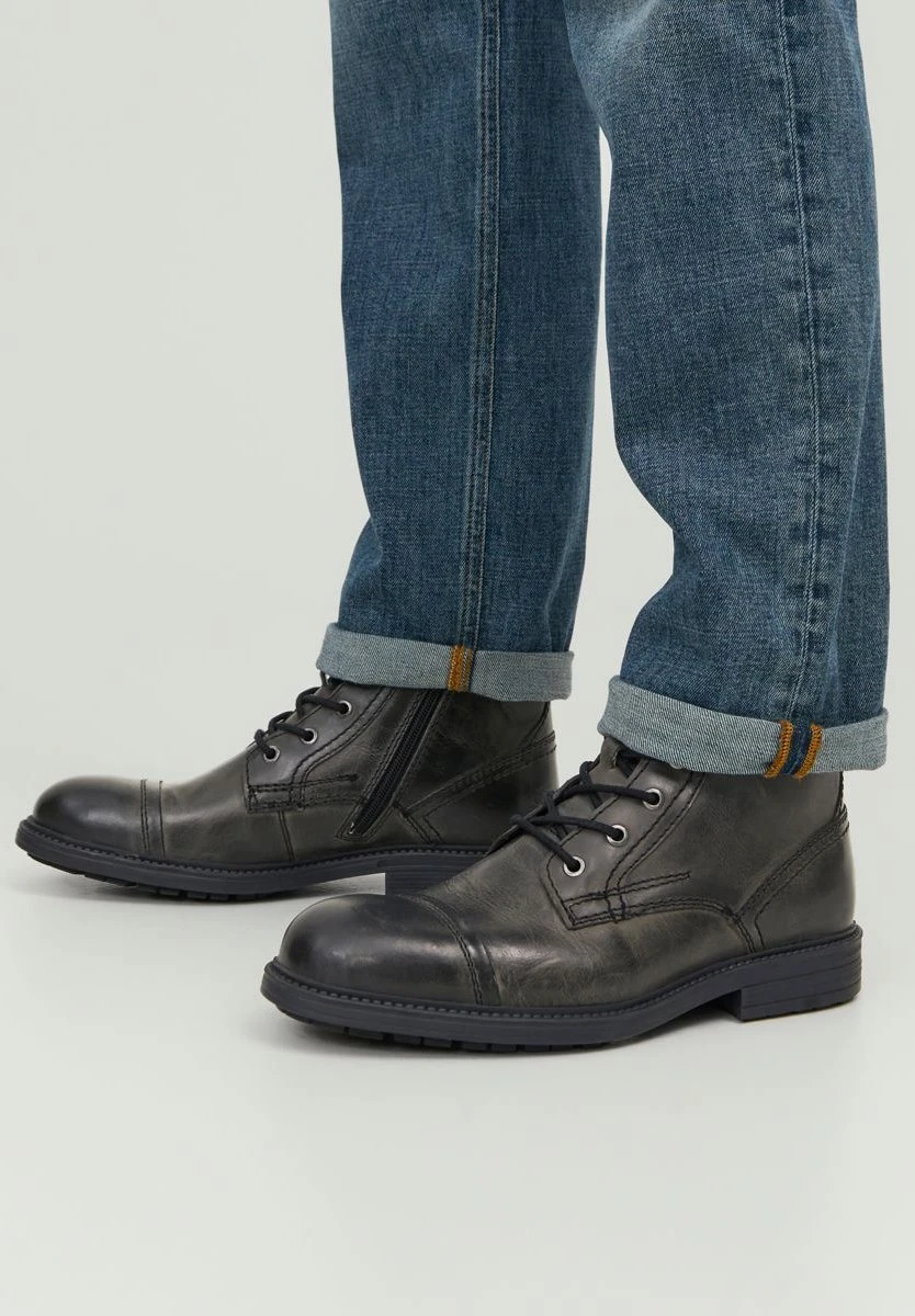 Jack & Jones JfwhowardStivaletti StringatiAnthracite Uomo Stivaletti/Stivali JA212K03Y-Q11 3 Jack & Jones JfwhowardStivaletti StringatiAnthracite Uomo Stivaletti/Stivali JA212K03Y-Q11