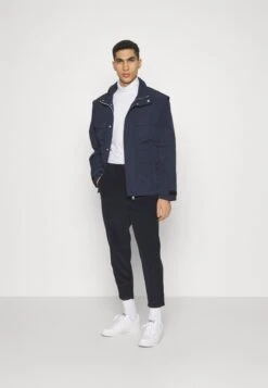 Jack & Jones Jcotwill Field JacketGiacca LeggeraNavy Uomo Giacche JA222T1OF-H11 -Jack & Jones b06ab0263b894d2fa0a1c4354b962706