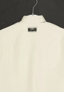 Jack & Jones Jcoclassic Ben OvershirtGiacca Da Mezza StagioneMoonbeam Uomo Giacche JA222D2I0-C11 16 Jack & Jones Jcoclassic Ben OvershirtGiacca Da Mezza StagioneMoonbeam Uomo Giacche JA222D2I0-C11 -Jack & Jones b23da6ffc82c446d92a7cfbd86ead5da