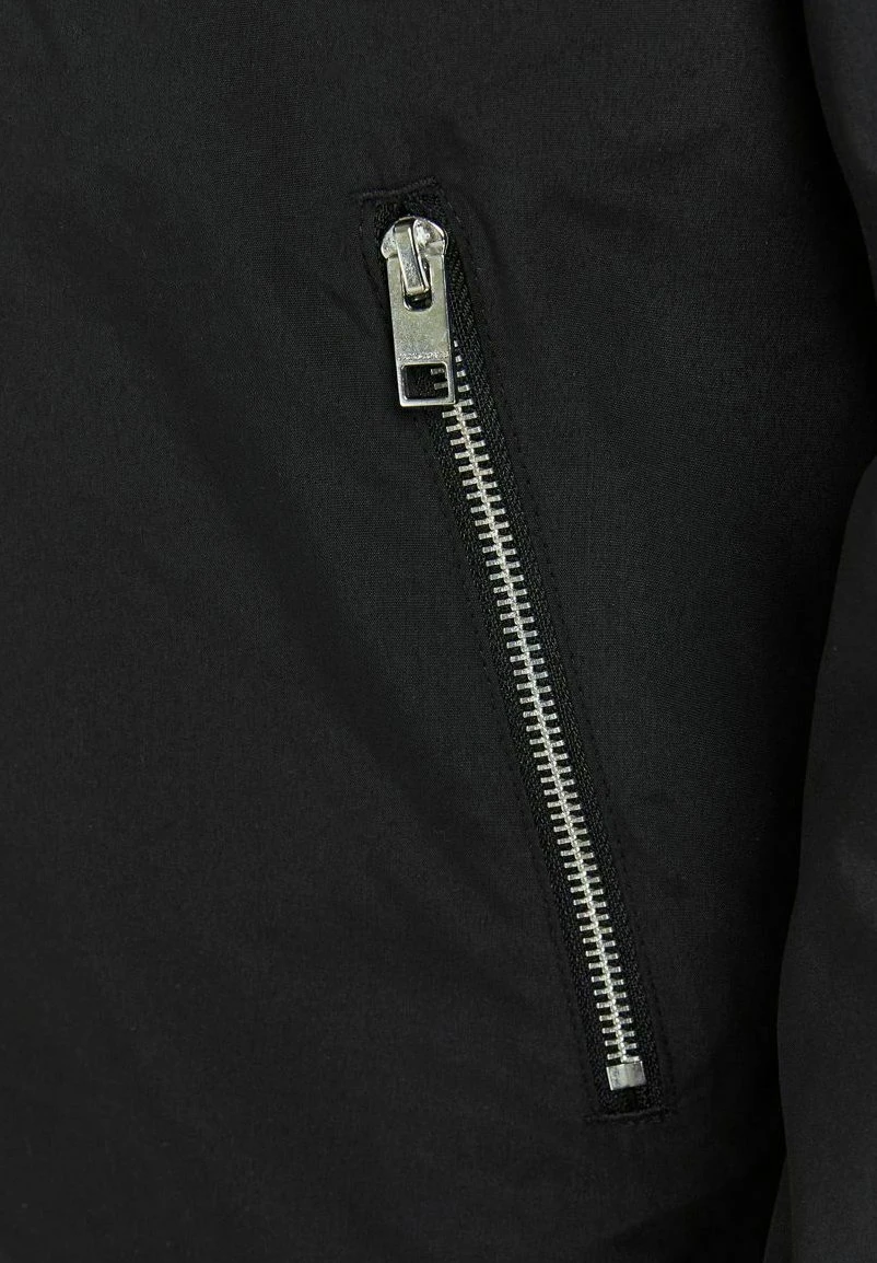Jack & Jones Jjerush Harrington Giubbotto BomberBlack Uomo Giacche JA222T0ZO-Q11 9 Jack & Jones Jjerush Harrington Giubbotto BomberBlack Uomo Giacche JA222T0ZO-Q11 - immagine 7