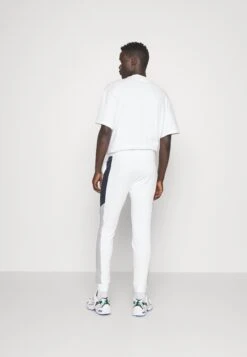 Jack & Jones Jpstwill Jjreid Pant Pantaloni SportiviWhite Uomo Pantaloni Sportivi E Joggers JA222E18W-A11 9 Jack & Jones Jpstwill Jjreid Pant Pantaloni SportiviWhite Uomo Pantaloni Sportivi E Joggers JA222E18W-A11 -Jack & Jones b81e32b450c243b6b12edb71ef75a57b