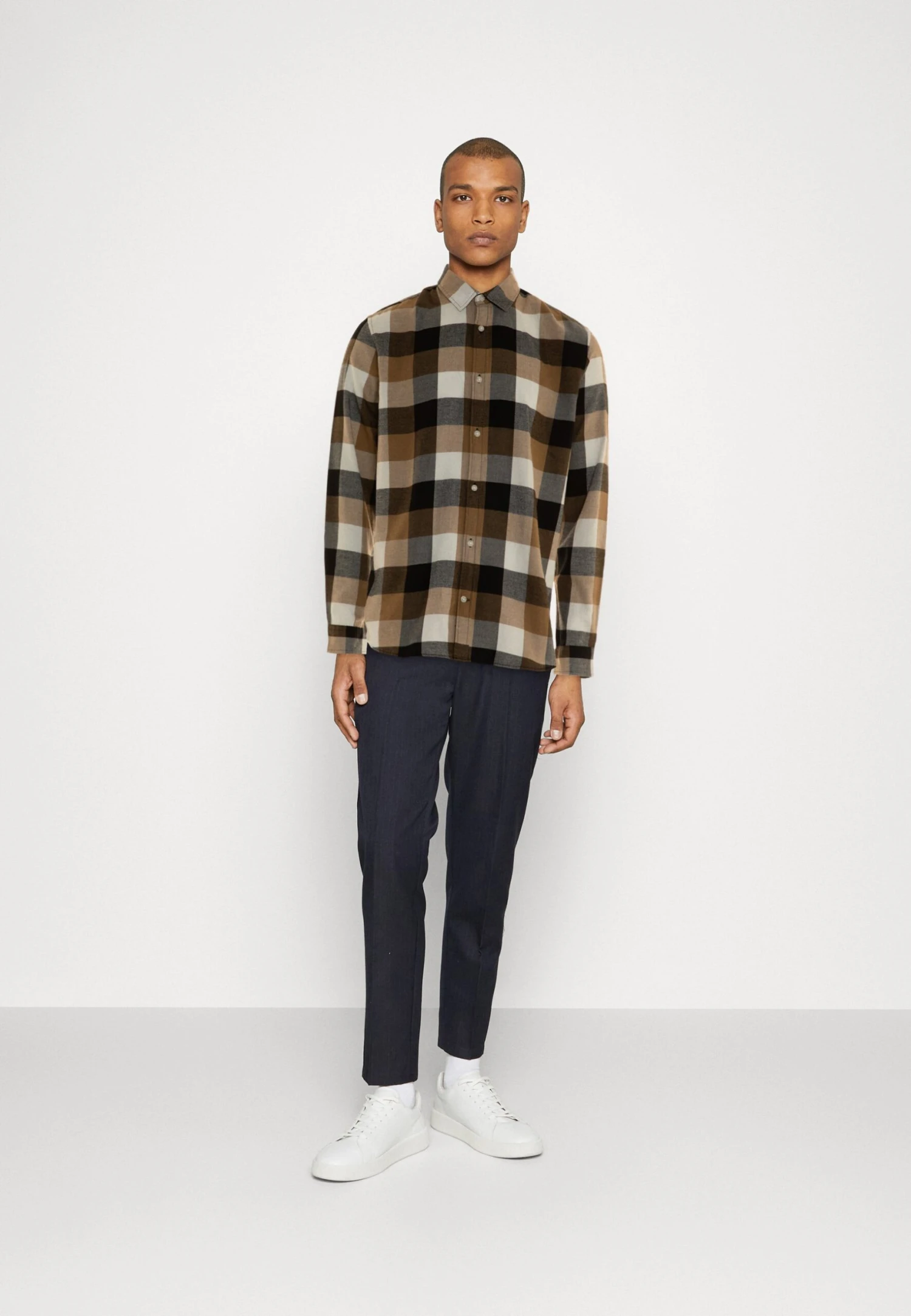 Jack & Jones Ebuffalo Ls SnCamiciaOtter Uomo Camicie JA222D2FE-B11 4 Jack & Jones Ebuffalo Ls SnCamiciaOtter Uomo Camicie JA222D2FE-B11 - immagine 2