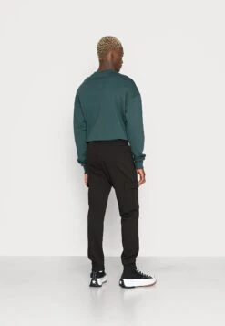 Jack & Jones Jpstgordon JjsharkPantaloni SportiviBlack Uomo Pantaloni Sportivi E Joggers JA222E10Z-Q11 -Jack & Jones c96db5556b0b451c9d9b1fcdbbec5751