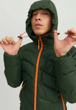 Jack & Jones Giacca InvernaleMountain View Uomo Giacche JA222T1QH-M11 -Jack & Jones d1194ef95b1f4ba1ae22454aff7fdb4e