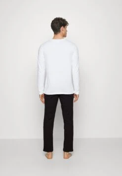 Jack & Jones Jacbasic Logo Tee And Lougepants SetPigiamaWhite/Black Uomo Per La Notte JA282M027-A11 -Jack & Jones d258bd1895394ceaa20788e502788aa3