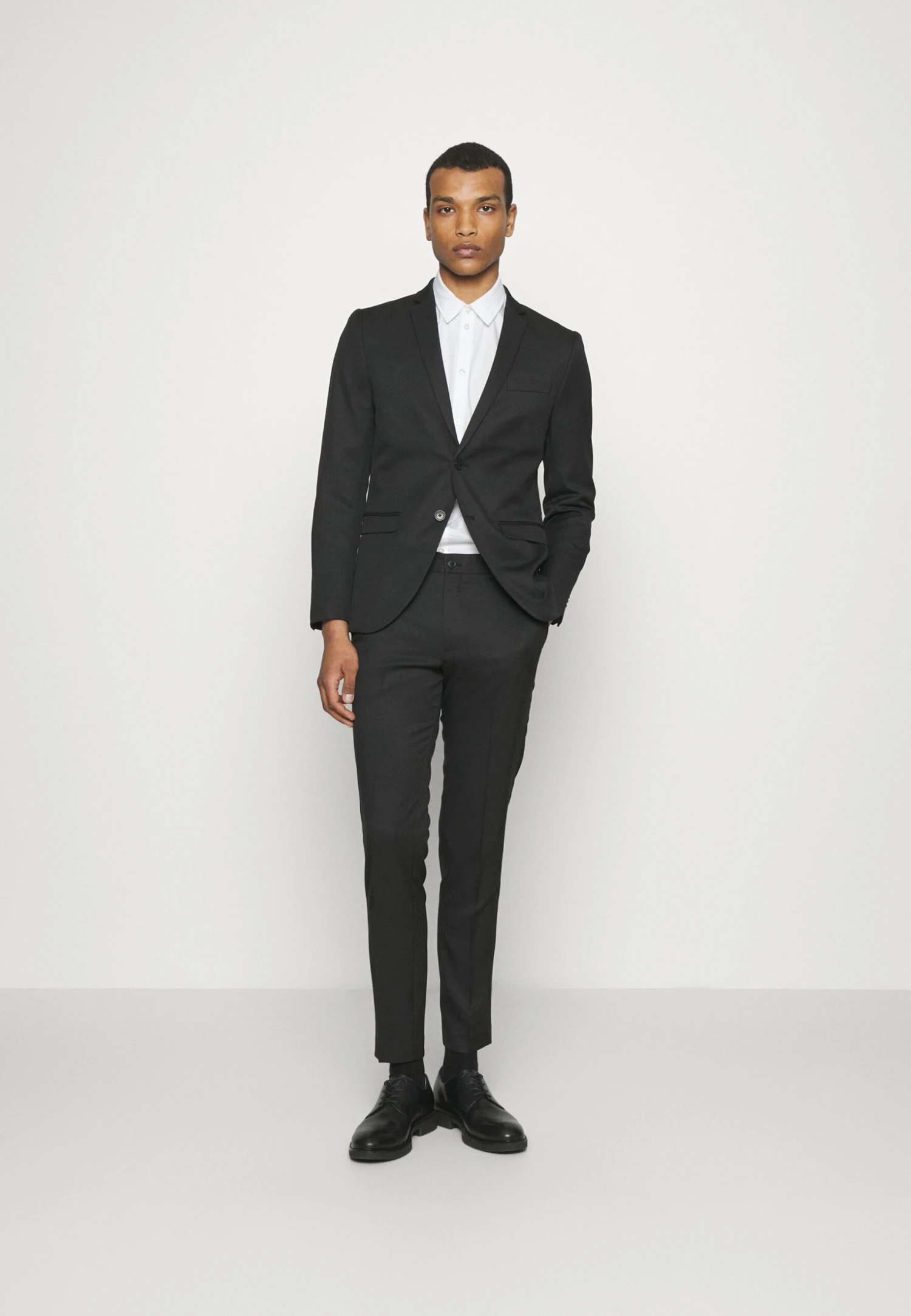 JACK&JONES Premium Jprcosta Suit SetCompletoBlack Uomo Completi E Cravatte JAM22A078-Q11 4 JACK&JONES Premium Jprcosta Suit SetCompletoBlack Uomo Completi E Cravatte JAM22A078-Q11 - immagine 2