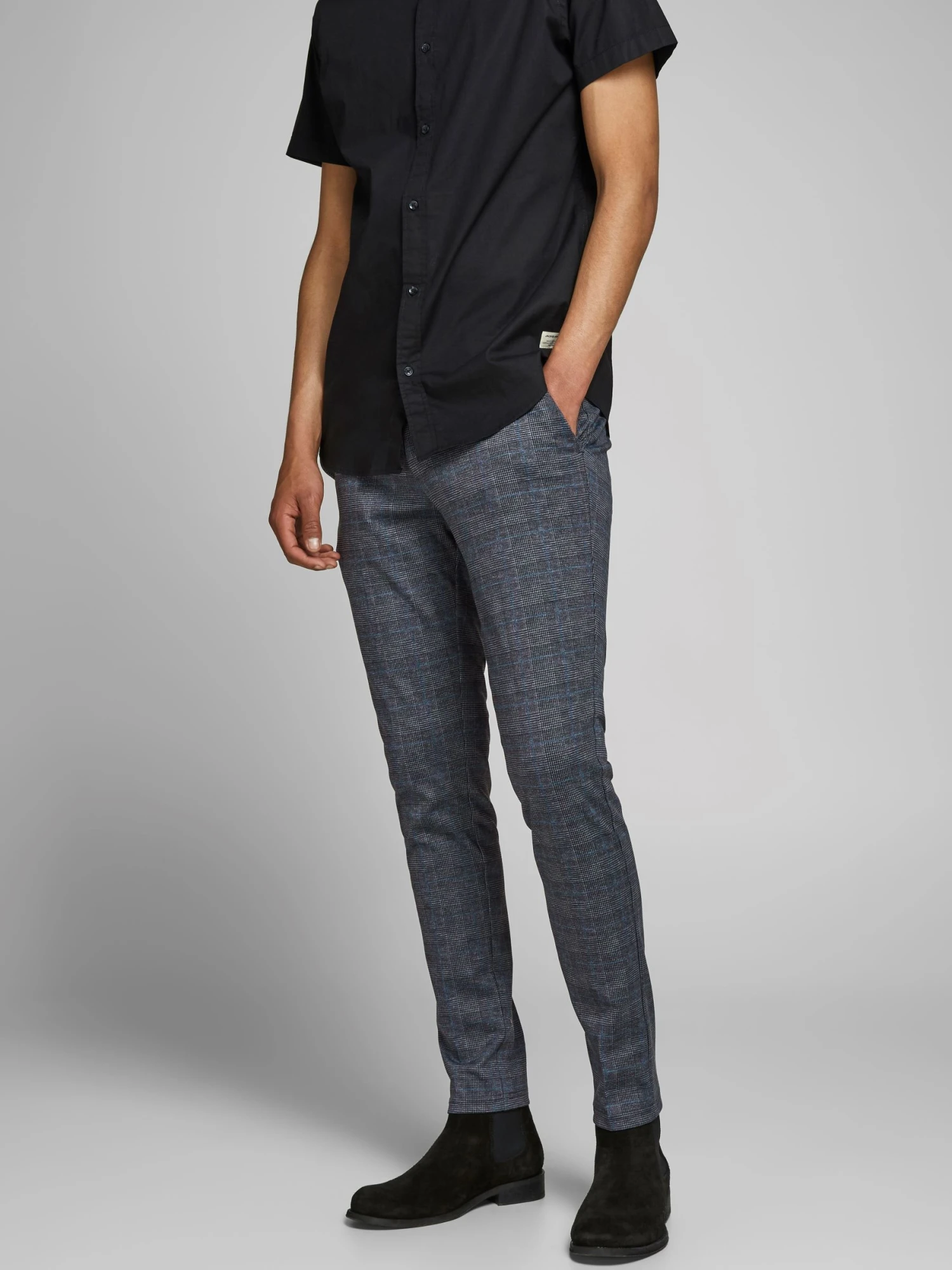 Jack & Jones PantaloniDark Grey Uomo Pantaloni JA222E0NX-C11 3 Jack & Jones PantaloniDark Grey Uomo Pantaloni JA222E0NX-C11