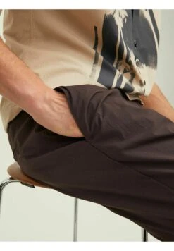 Jack & Jones Pantaloni SportiviSeal Brown Uomo Pantaloni Sportivi E Joggers JA222E15B-O11 -Jack & Jones efaf5411be3541b5b9393b45911474c1