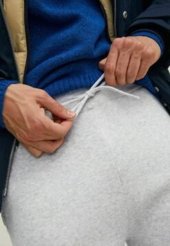 Jack & Jones Kane KeeganPantaloni SportiviLight Grey Melange Uomo Pantaloni Sportivi E Joggers JA222E0ZB-C12 -Jack & Jones f32f0c378dce45448d514f607488582c